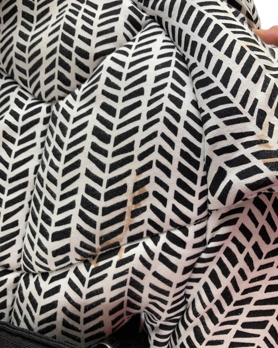 Shop Nuna LEAF Grow Seat, Broken Arrow Caviar at GoodBuy Gear