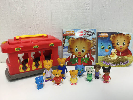 used Daniel Tiger Daniel Tiger’s Neighborhood Friends And Family Figure Set