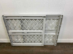 secondhand North States MyPet Paws 40" Portable Pet Gate