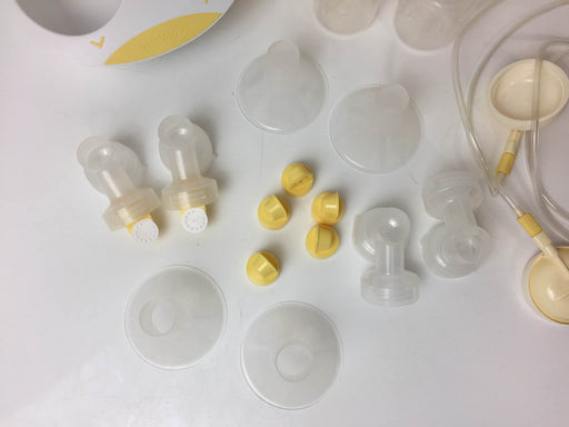 secondhand BUNDLE Medela Bottles and Accessories