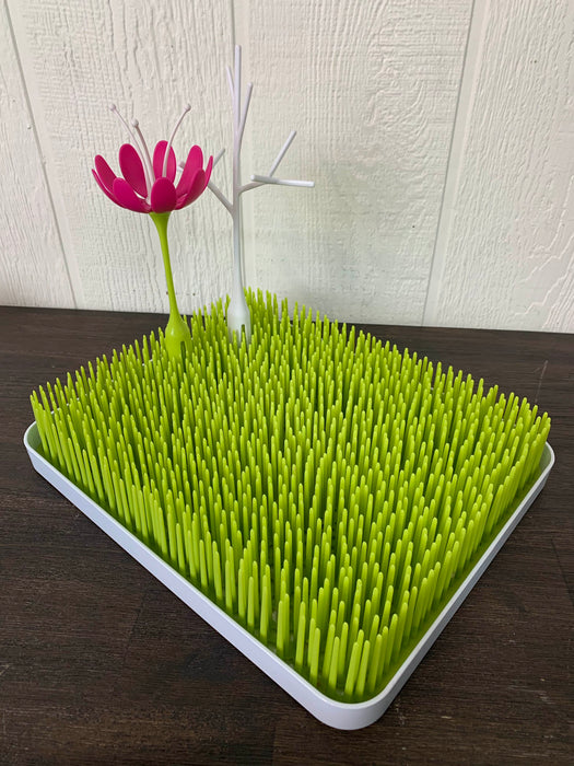 used Boon Grass Countertop Drying Rack with Twig Accessory