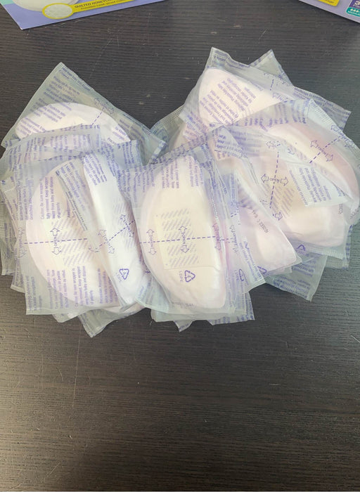 Shop Lansinoh Stay Dry Disposable Nursing Pads at GoodBuy Gear