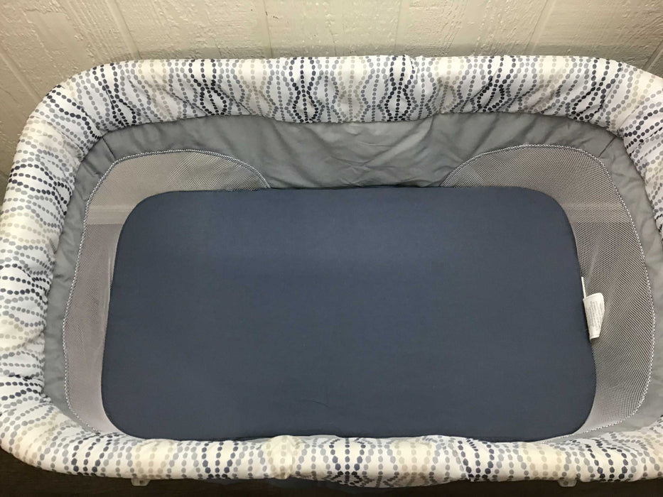 secondhand Ingenuity Foldaway Rocking Bassinet