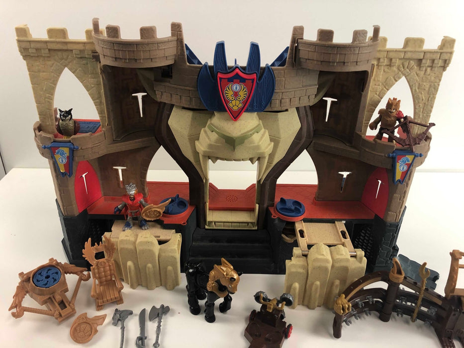 used Fisher Price Imaginext Castle Lion’s Den
