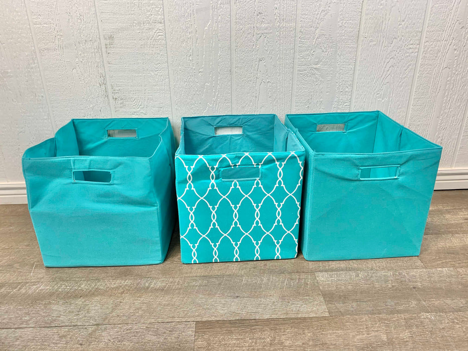 used BUNDLE Storage Bins