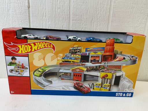 used Hot Wheels Sto and Go Playset