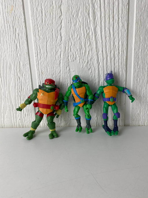 used BUNDLE Teenage Mutant Ninja Turtle Toys