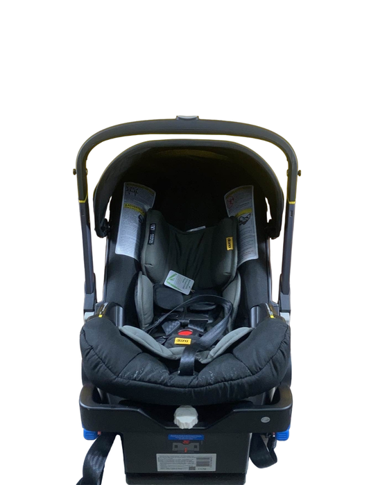 used Doona Infant Car Seat & Stroller Combo, 2022, Nitro Black