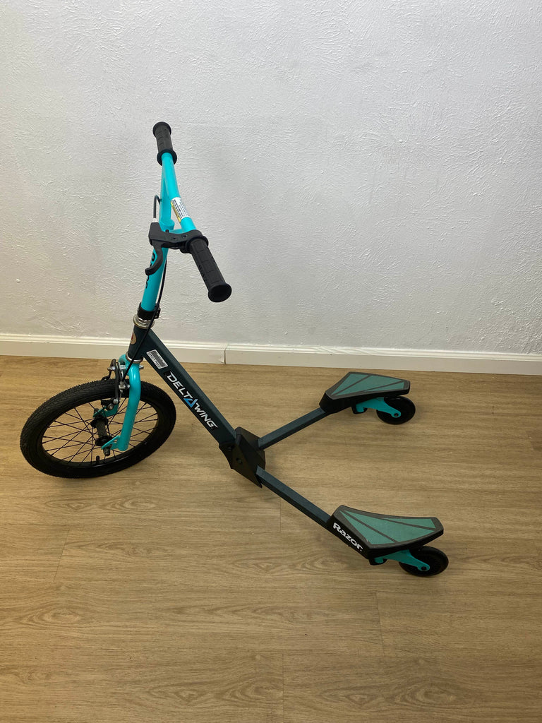 Razor DeltaWing Scooter