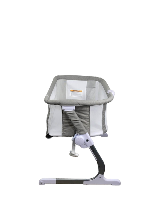 secondhand Baby Delight Beside Me Somni Deluxe Bassinet and Beside Sleeper