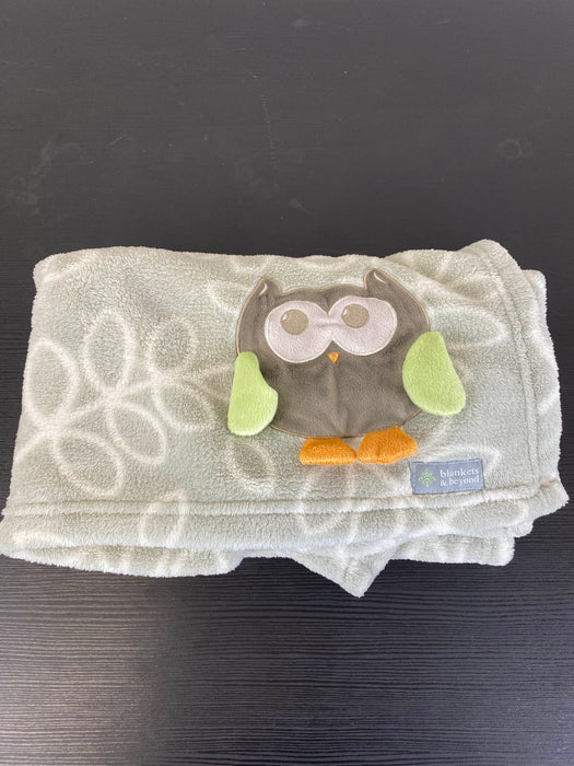 used Blankets & Beyond Fleece Blanket