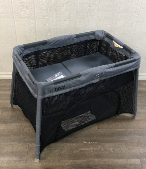 used Flisko 2-in-1 Travel Crib