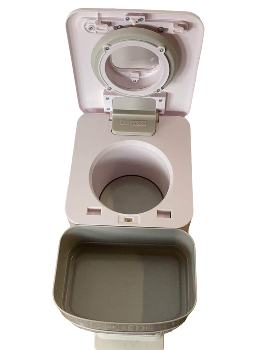 secondhand Diapering Accessories