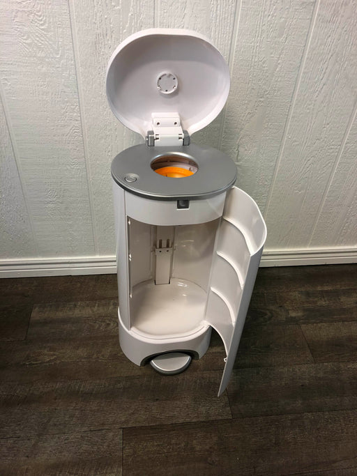 secondhand Munchkin Diaper Pail