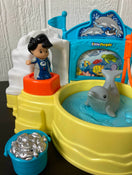 secondhand Fisher Price Little People Aquarium Visit