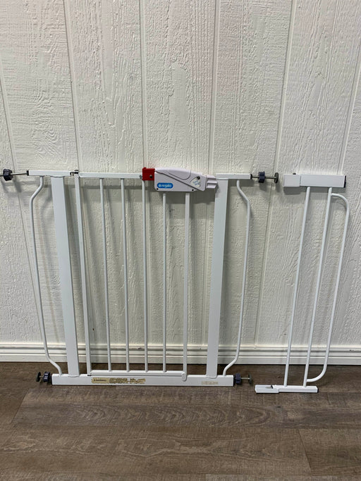 used Regalo Easy Step Gate