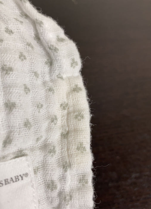 Shop BUNDLE Muslin Blankets, Burt’s Bees Baby at GoodBuy Gear