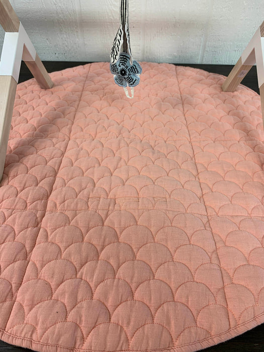 Crate & Kids Modern Baby Gym And Playmat