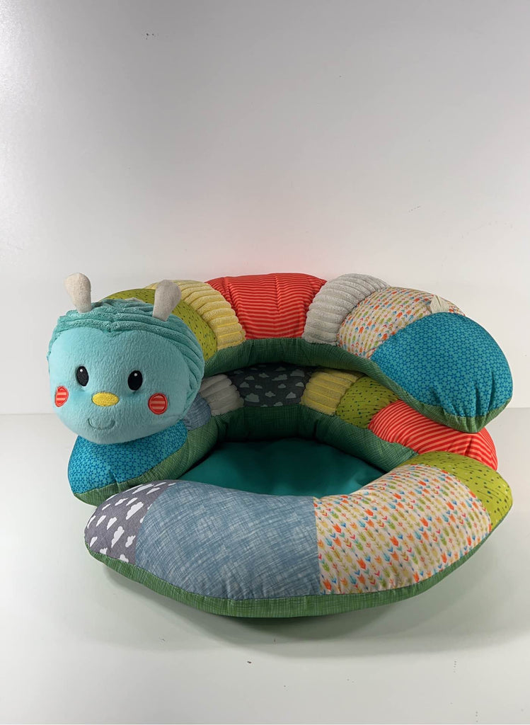 INFANTINO Prop-A-Pillar Tummy Time & Seated Support - Pillow Support for  Newborn & Older Babies with Detachable Support Pillow & Toys, Development  of Strong Head & Neck Muscles : : Bébé et