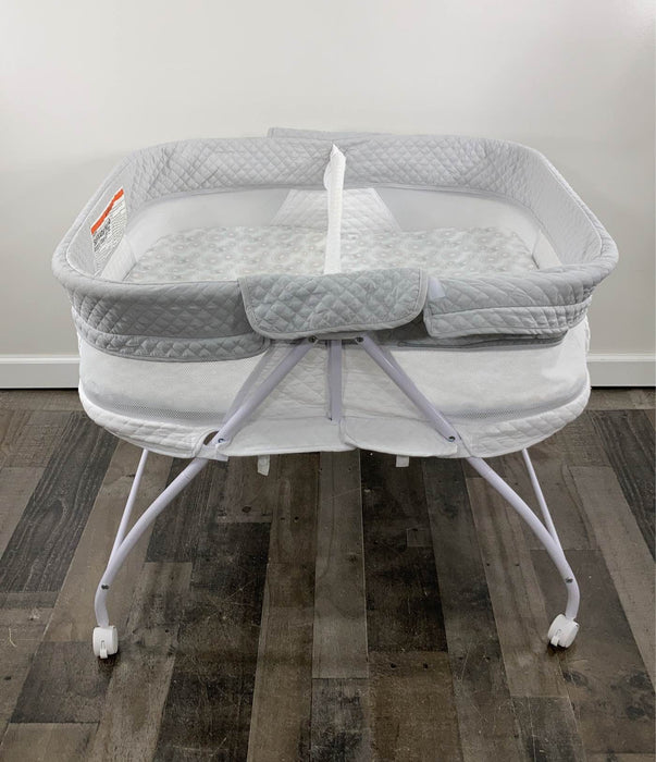 used Delta Children Little Folks Twin EZ Fold Ultra Compact Double Bassinet