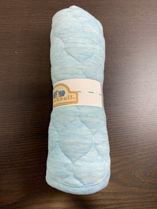 used Blue Snail Quilted Changing Pad Liner