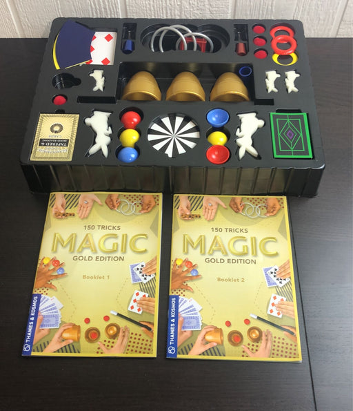 used Thames & Kosmos Magic Playset with 150 Tricks