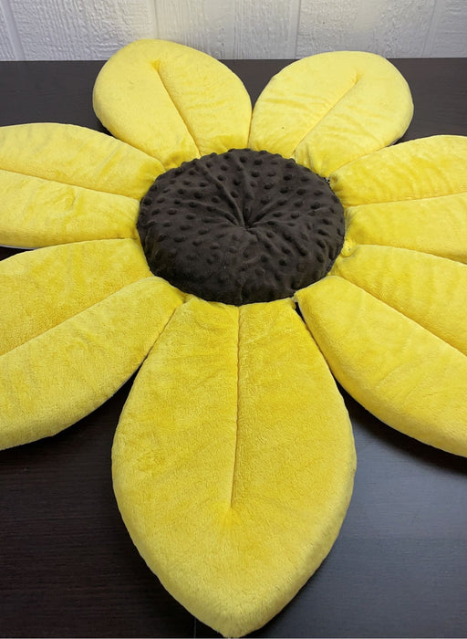 Shop Blooming Bath Baby Bath, Canary Yellow at GoodBuy Gear