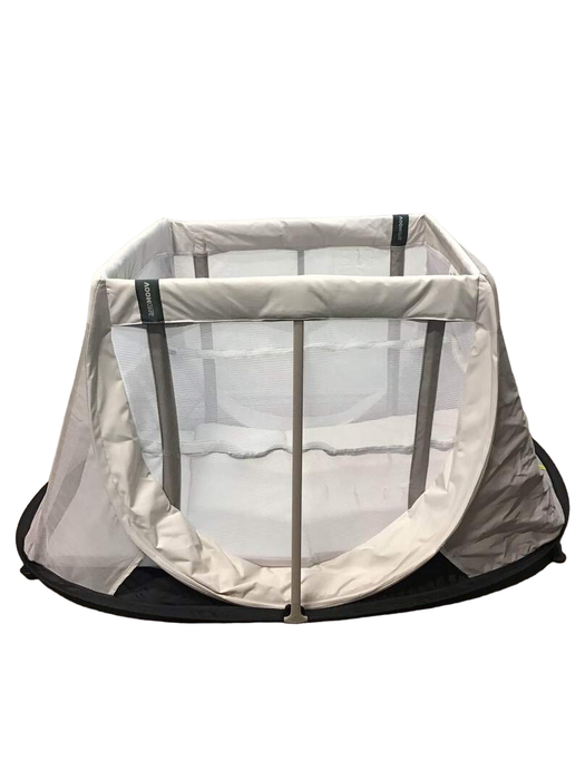 used Aeromoov Instant Travel Playard, White Sand