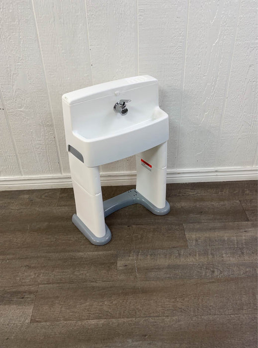 used Delta Children PerfectSize 3-in-1 Convertible Sink, Step Stool and Bath Toy