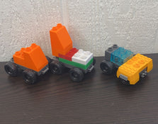 used BUNDLE Duplo Blocks, Dino Trucks
