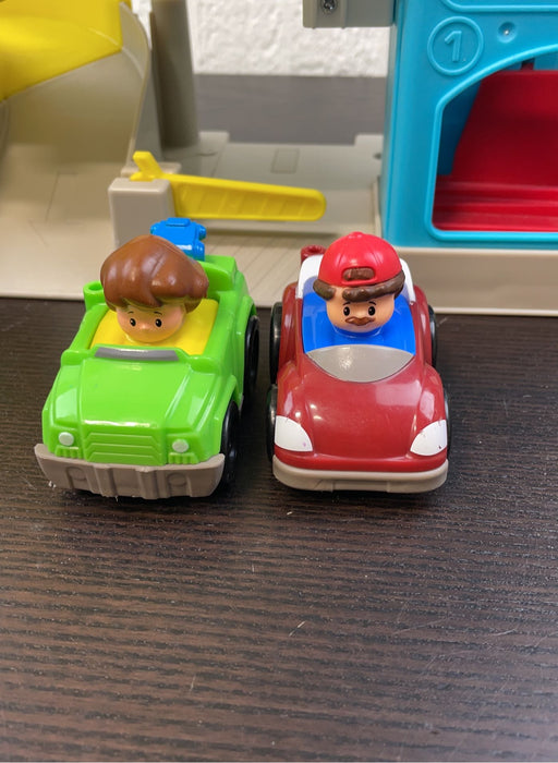 secondhand Fisher Price Little People Helpful Neighbors Wheelie Garage