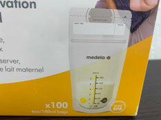 secondhand Medela Milk Storage Bags, 100 bags