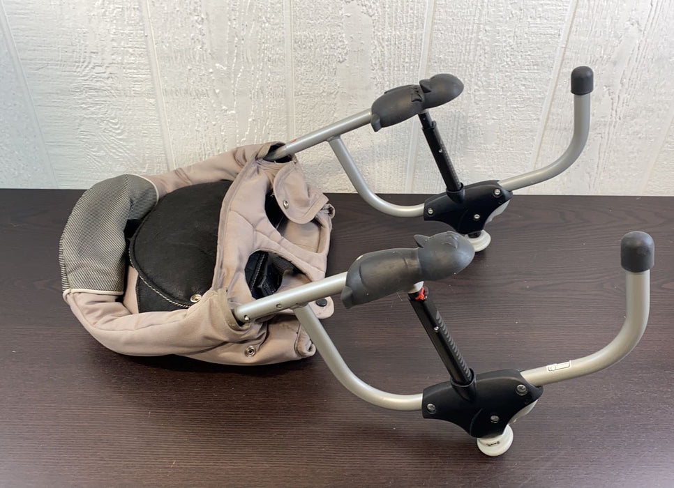 secondhand Chicco Deluxe Hook-on Travel Seat