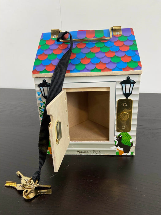 secondhand Melissa & Doug Take-Along Wooden Doorbell Dollhouse