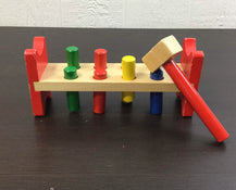 secondhand Melissa & Doug Pound A Peg