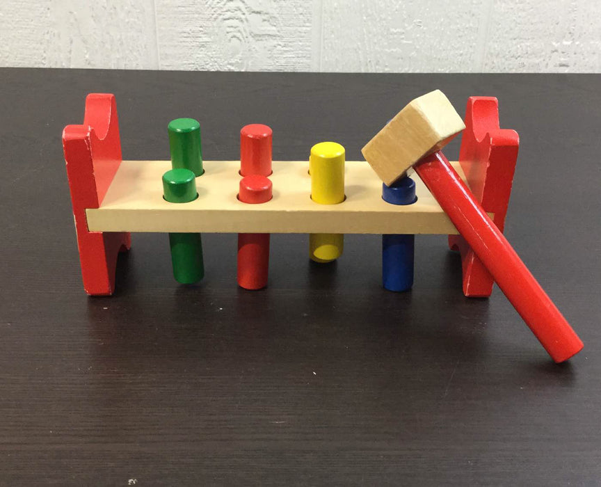 secondhand Melissa & Doug Pound A Peg