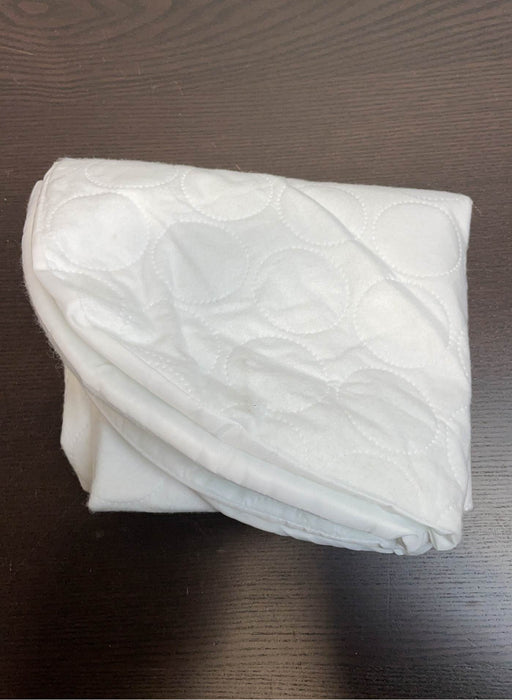 Shop Cuddly Cubs Bassinet Fitted Sheets at GoodBuy Gear