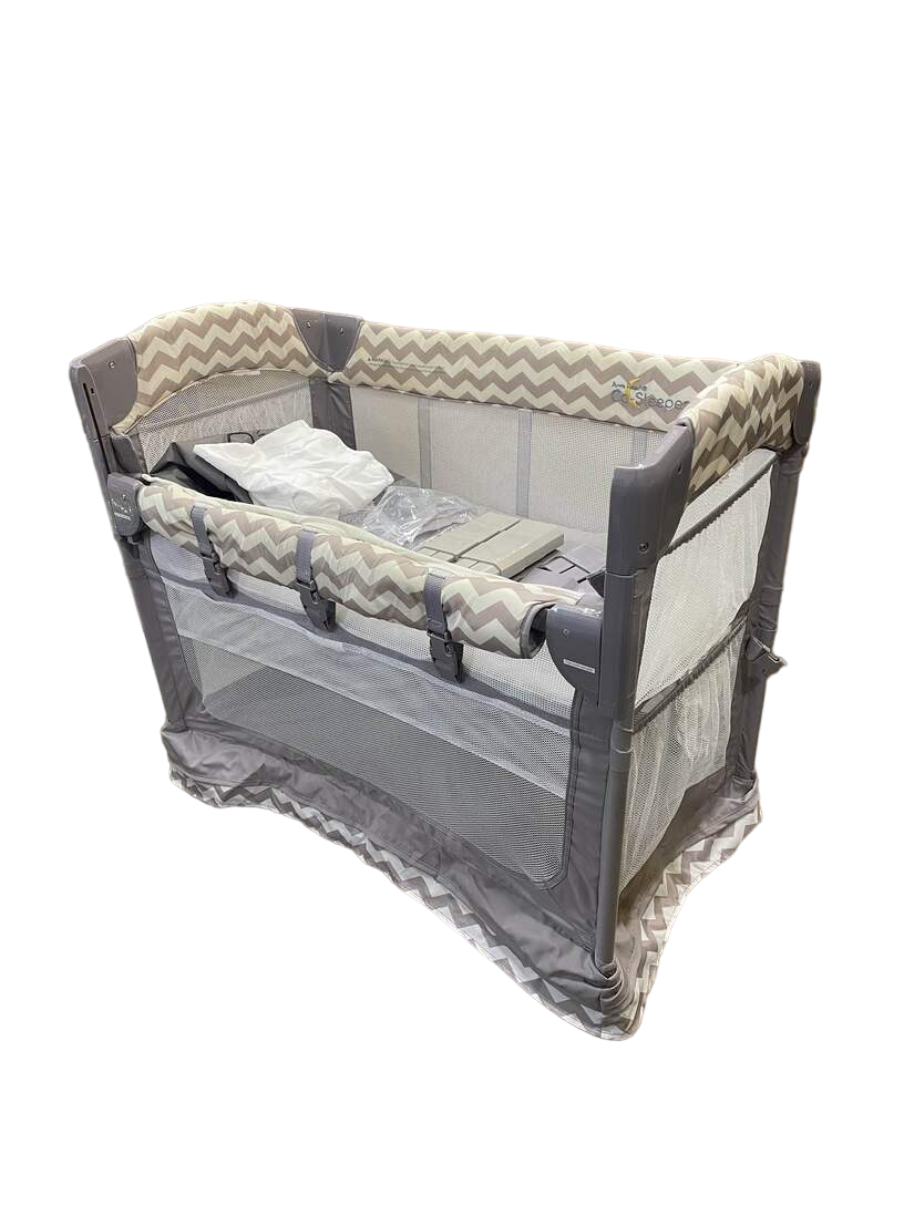 Arm s Reach Mini Ezee 2 in 1 Co Sleeper Chevron