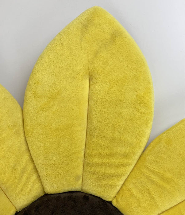 Shop Blooming Bath Baby Bath, Canary Yellow at GoodBuy Gear