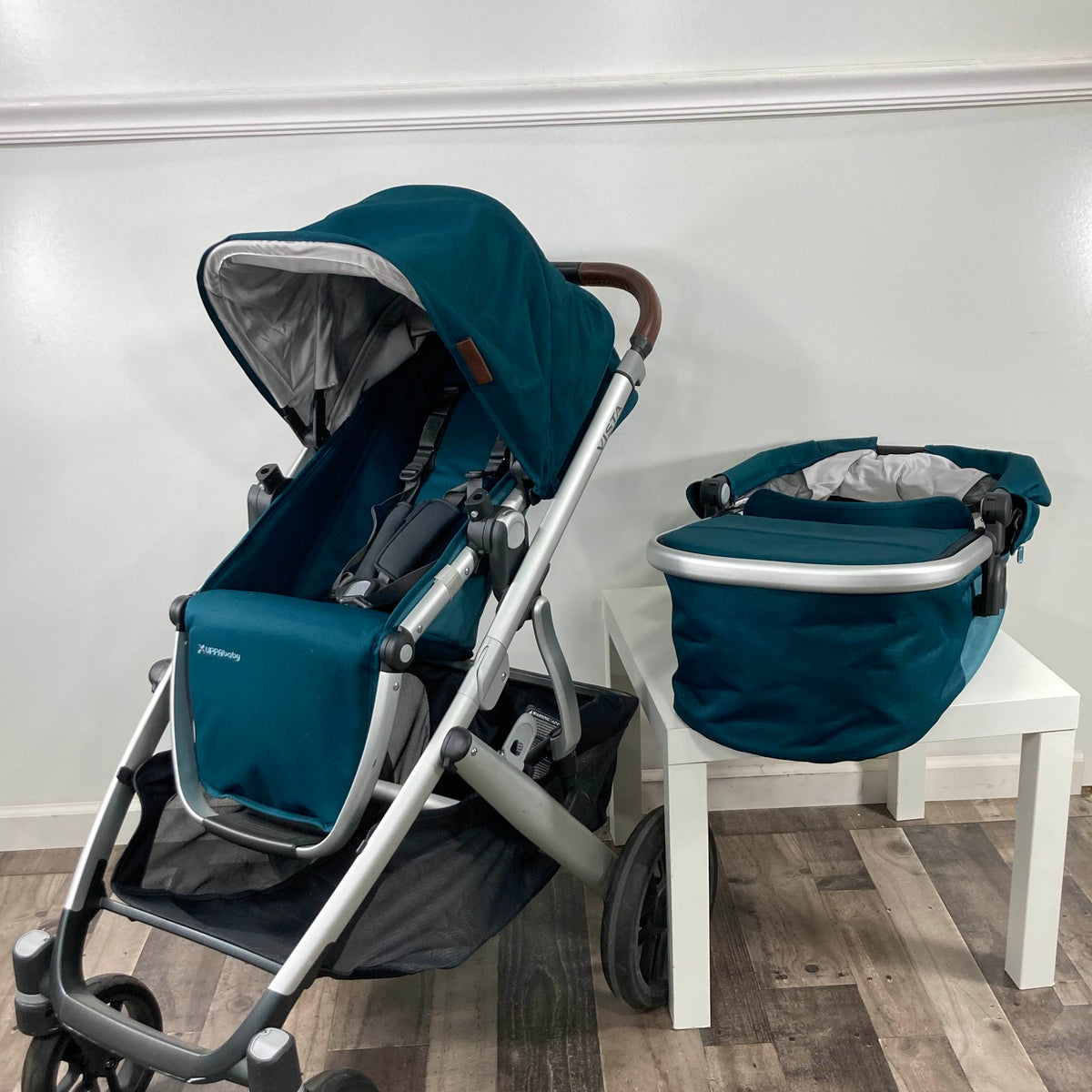 uppababy finn vista UPPAbaby VISTA V2 Stroller, 2020, Finn (Deep Sea)