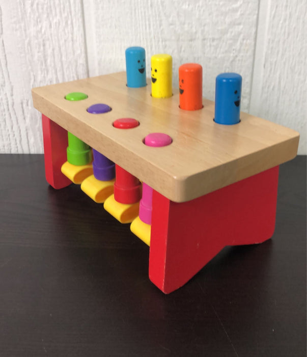 secondhand Melissa & Doug Pound A Peg