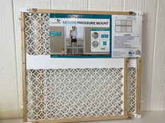 used Summer Infant Secure Pressure Mount Wood & Plastic Gate