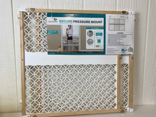 used Summer Infant Secure Pressure Mount Wood & Plastic Gate