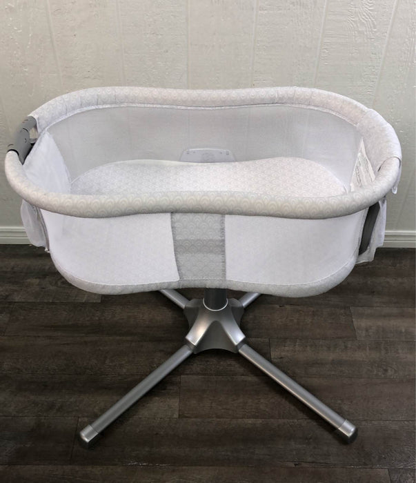 Shop Halo BassiNest Swivel Sleeper, Premiere Series at GoodBuy Gear