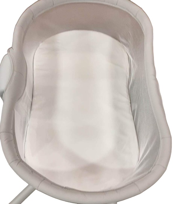 Shop Halo Bassinest Swivel Sleeper 3.0, Grey at GoodBuy Gear