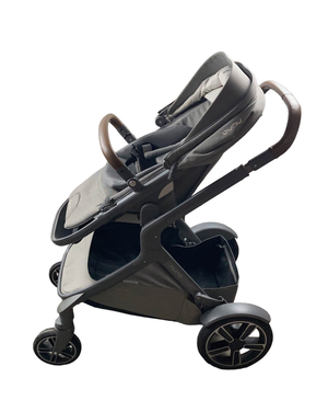 Nuna Demi Grow Stroller 2022 Ocean