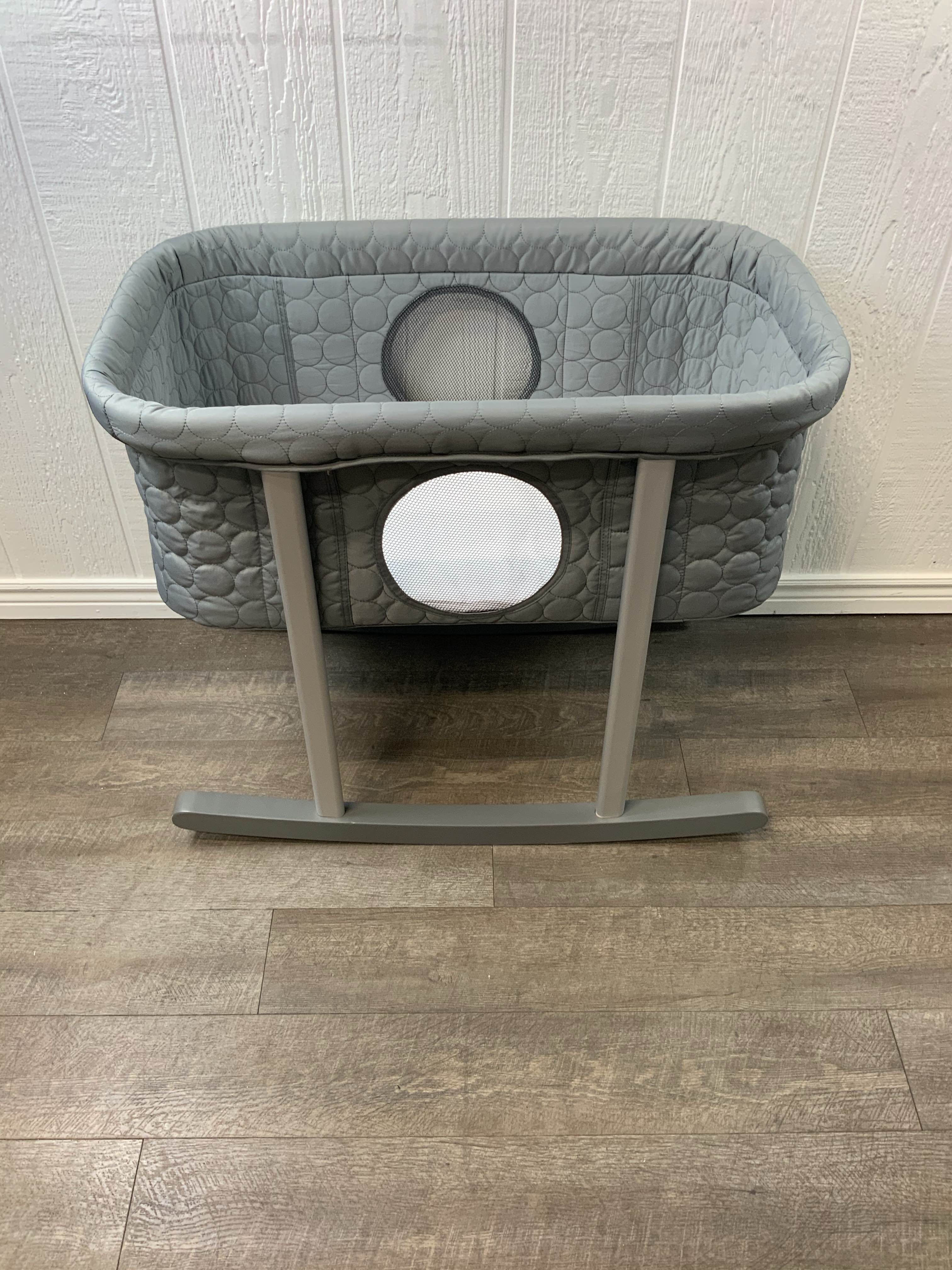 Green frog clearance baby bassinet