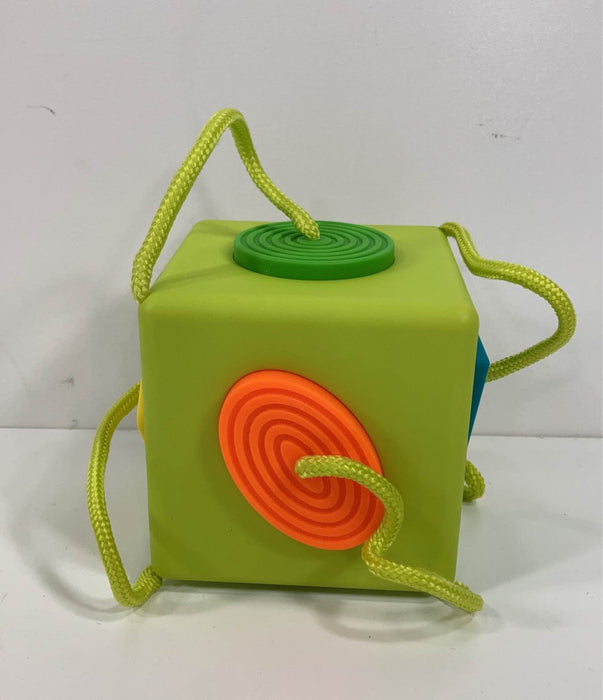 used Fat Brain Toys Oombee Cube