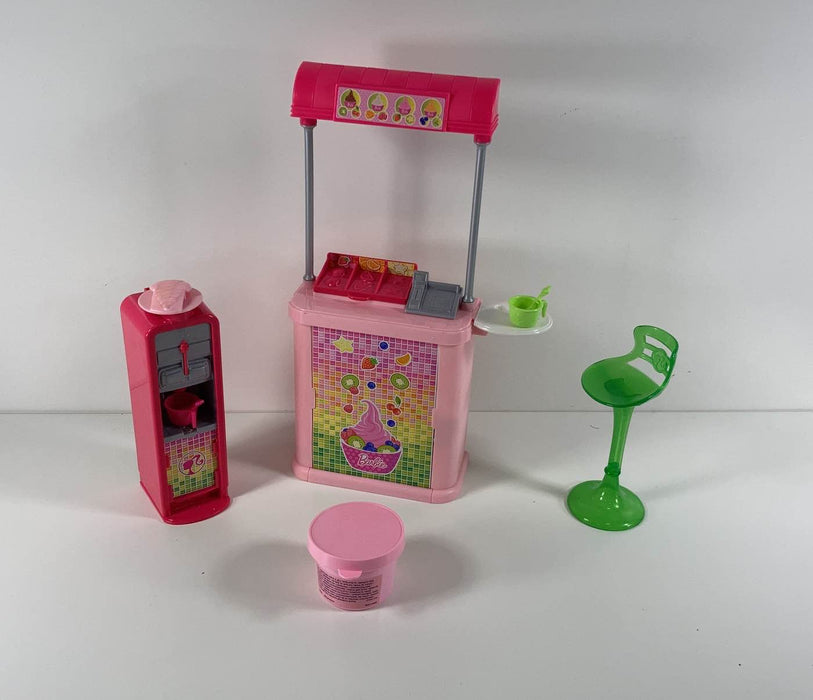 used Barbie Sisters Fun Day Frozen Yogurt Shop