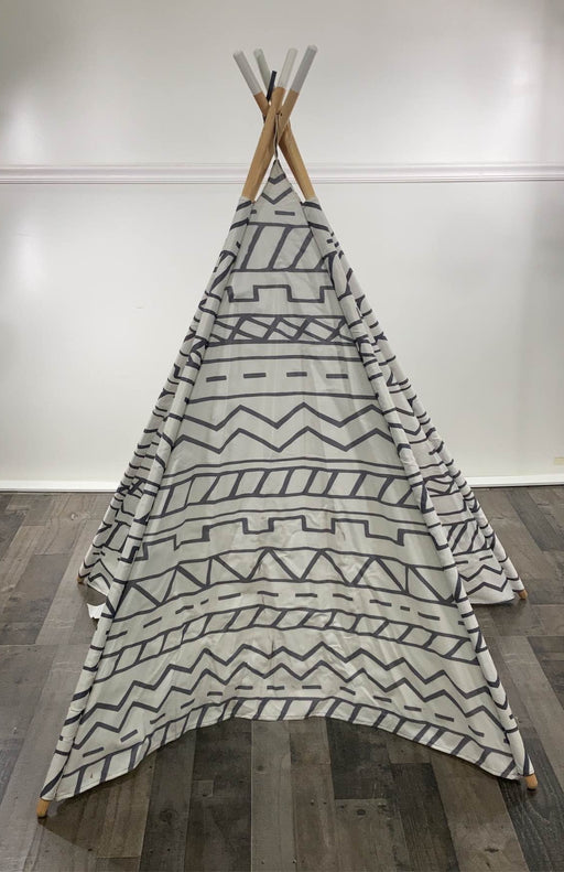 secondhand Pillowfort Kid’s Teepee